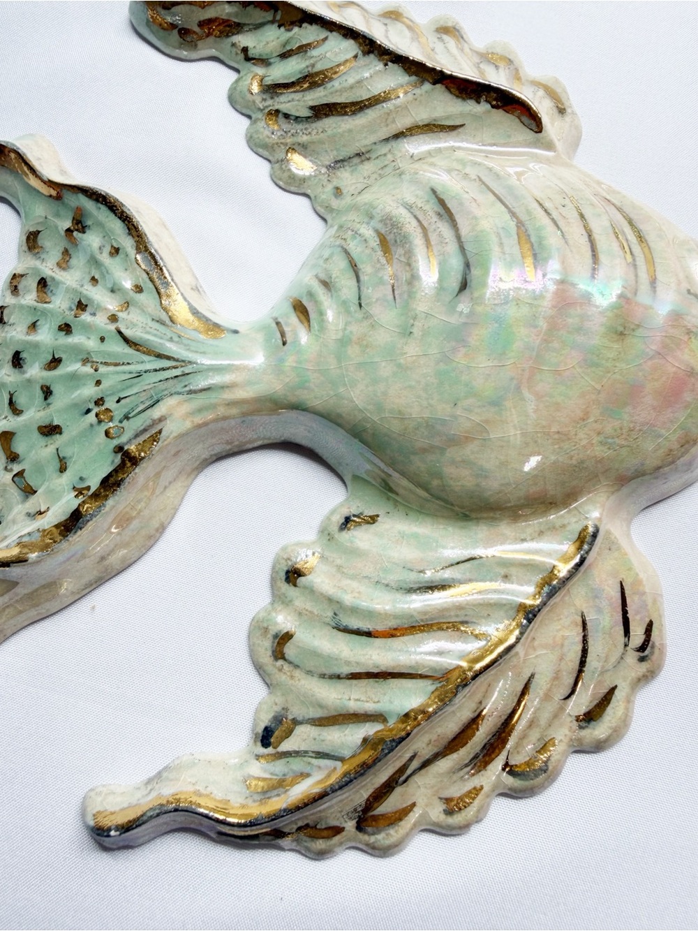 Vintage Hand Painted Iridescent Angel Fish and Bubbles Irene Smith Chalkware - Picture 5 of 10
